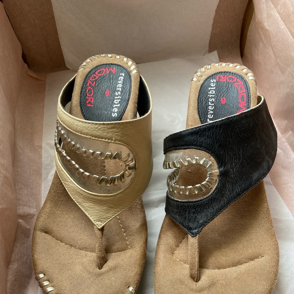 Reversible Modzori sandal